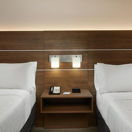 Beach Haven Holiday Inn Express Hotel & Suites Pensacola-West Navy Base By Ihg מראה חיצוני תמונה