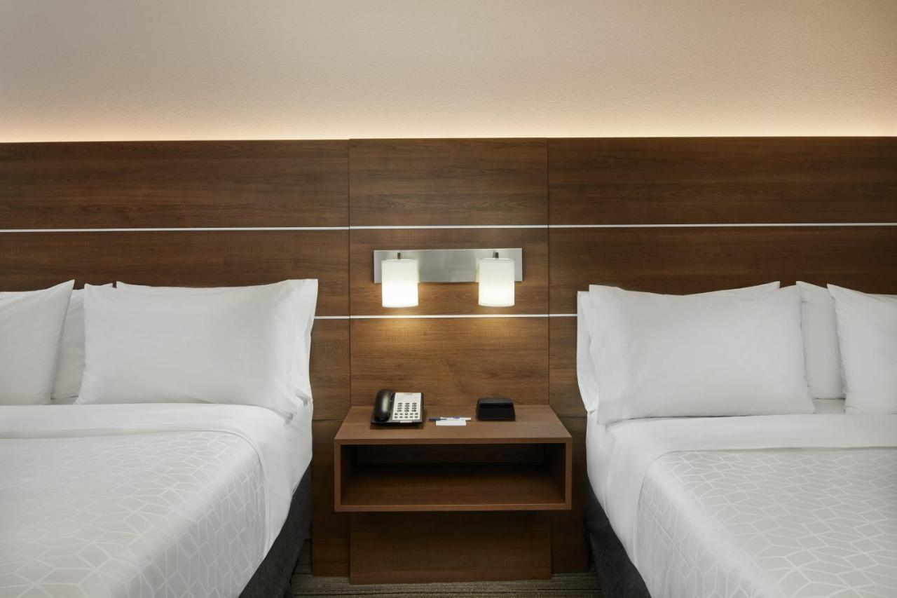 Beach Haven Holiday Inn Express Hotel & Suites Pensacola-West Navy Base By Ihg מראה חיצוני תמונה