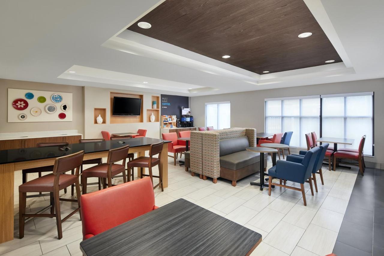 Beach Haven Holiday Inn Express Hotel & Suites Pensacola-West Navy Base By Ihg מראה חיצוני תמונה
