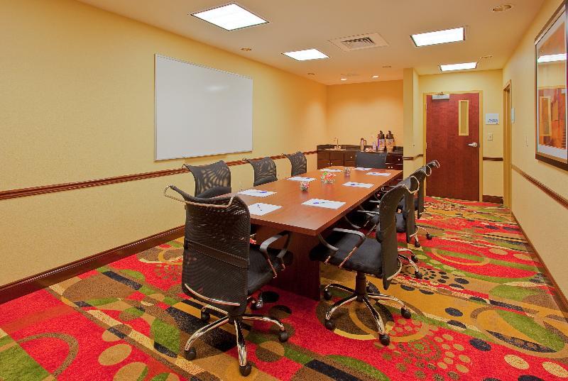 Beach Haven Holiday Inn Express Hotel & Suites Pensacola-West Navy Base By Ihg מראה חיצוני תמונה